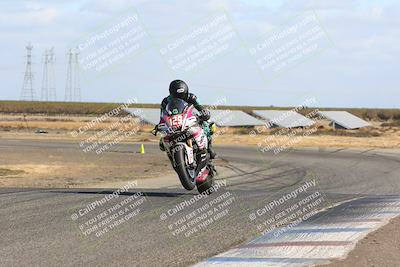 media/Nov-03-2024-TrackDaz (Sun) [[44580f4982]]/B Group/1220pm (Wheelie Bump)/